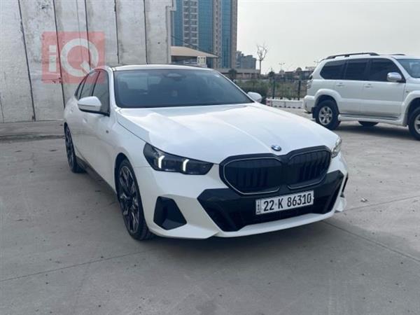 بی ئێم دەبڵیو سیریەس 5 2024  بۆ فرۆشتن لە عێراق - هەولێر